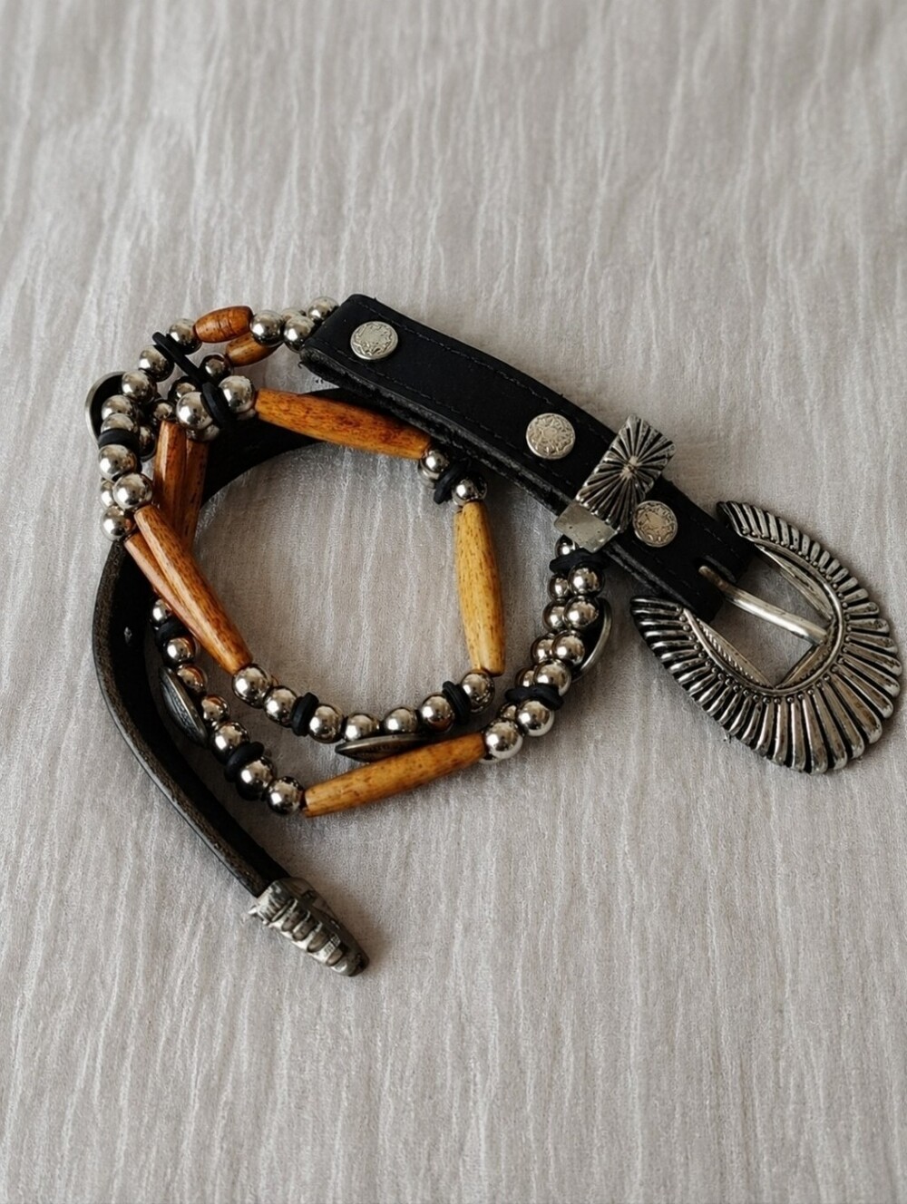 Buffalo Nickel Silver Tone Black Wood Silver Tone Ladies Belt TARNISHED Unsigned